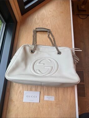 Gucci Cream Soho Pebbled Leather Chain Shoulder Bag